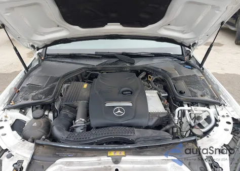 2018 Mercedes-Benz C 300 из США, поврежденный, VIN 55SWF4JB3JU253363